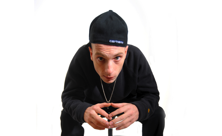 clementino il rapper che canta napoli e fa mea culpa clementino il rapper che canta napoli e fa mea culpa