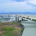 Florianópolis, Stato di Santa Catarina, Brasile. Vista della città dall'eliporto nel Morro da Cruz. La riqualificazione in chiave resiliente della città è oggetto di un progetto del Dipartimento di Architettura di Chieti-Pescara.