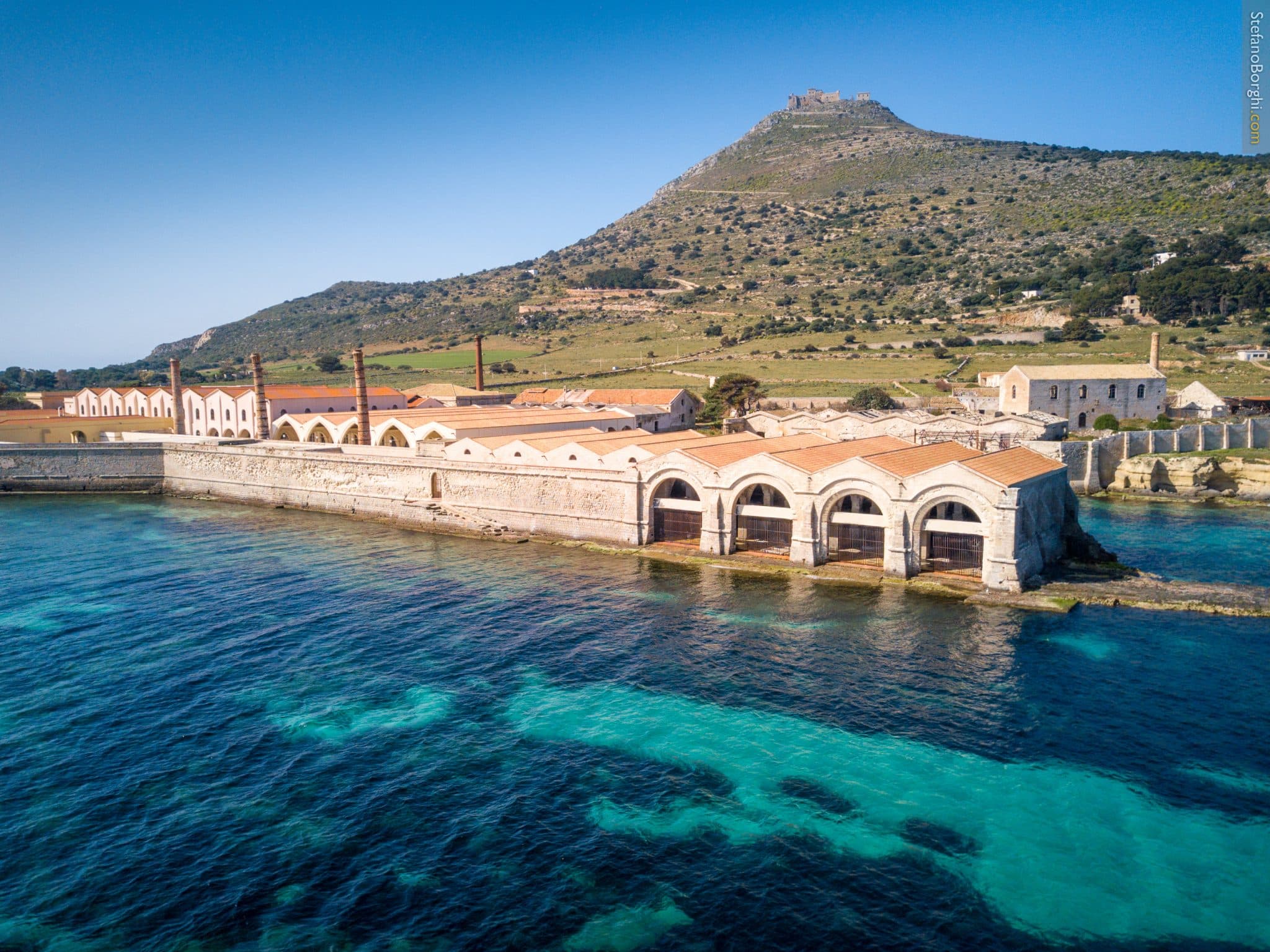 caronte e tourist favignana