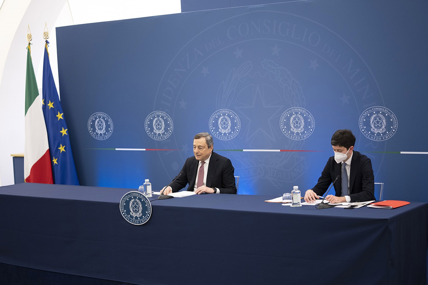 Nuovo decreto Covid, addio al green pass e fine emergenza: cosa cambia